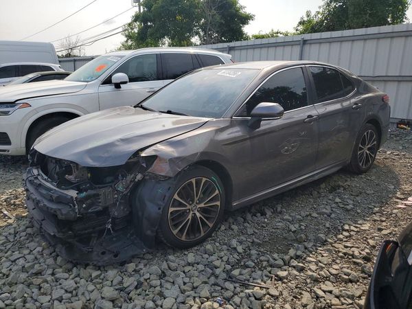 2019 TOYOTA CAMRY