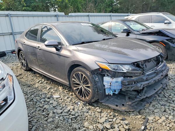 2019 TOYOTA CAMRY