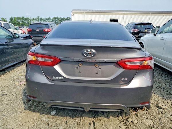 2019 TOYOTA CAMRY
