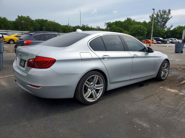 2016 BMW 528
