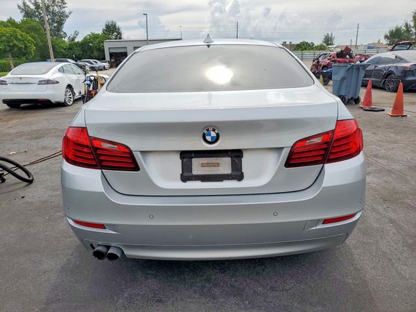 2016 BMW 528