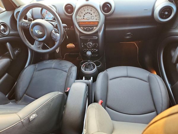 2012 MINI COOPER