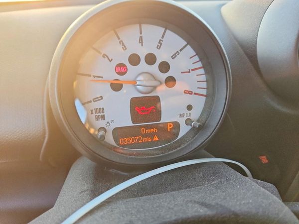 2012 MINI COOPER