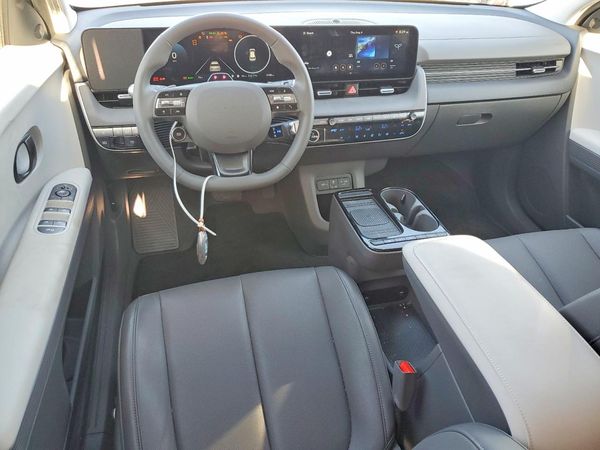 2025 HYUNDAI IONIQ SEL