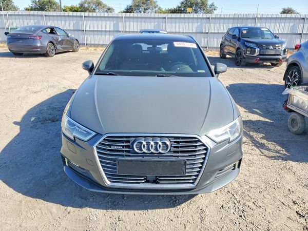 2017 AUDI A3 e-tron Premium