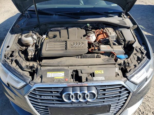 2017 AUDI A3 e-tron Premium
