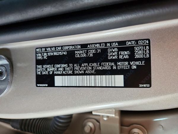 2024 VOLVO S60 Core — VINS
