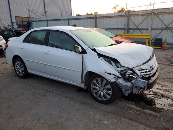 2013 TOYOTA COROLLA