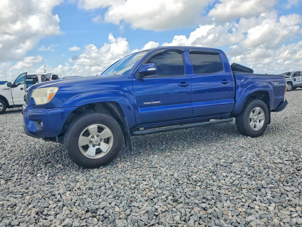 2015 TOYOTA TACOMA Delux Grade
