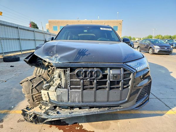 2022 AUDI SQ7 quattro Prestige