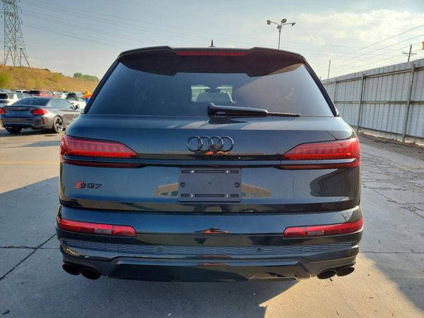 2022 AUDI SQ7 quattro Prestige