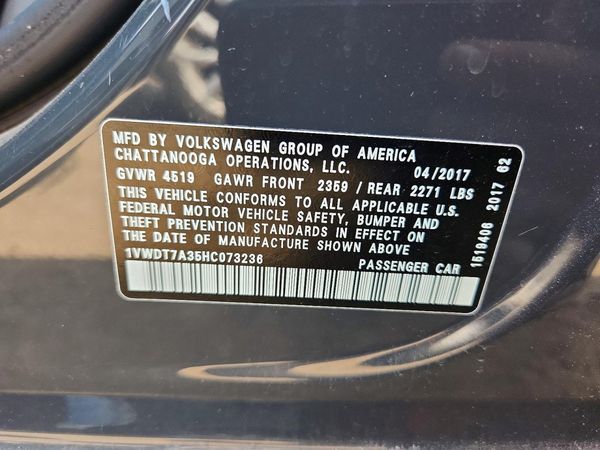 2017 VOLKSWAGEN PASSAT R-Line