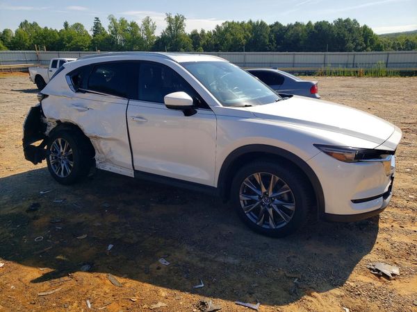 2019 MAZDA CX-5 Signature