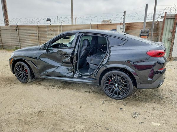 2023 BMW X6 xDrive40i