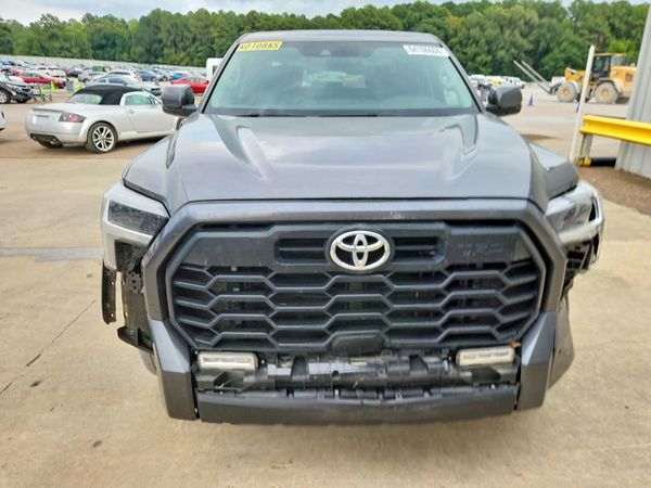 2024 TOYOTA TUNDRA