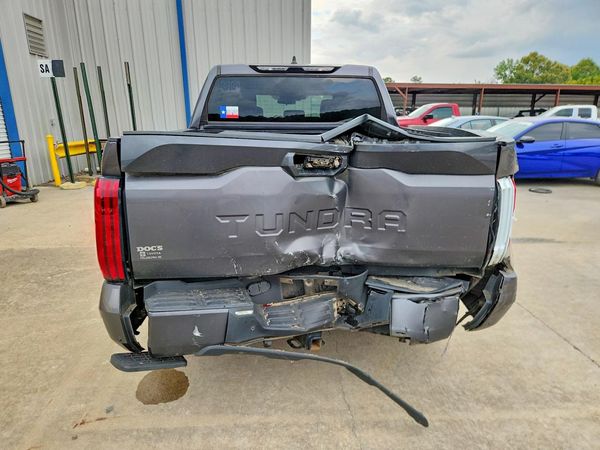 2024 TOYOTA TUNDRA