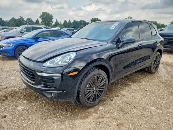 2016 PORSCHE CAYENNE