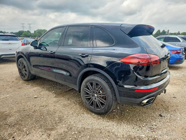 2016 PORSCHE CAYENNE