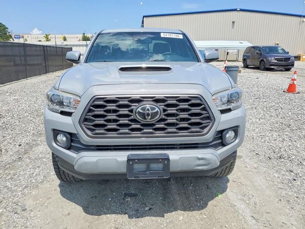 2020 TOYOTA TACOMA SR5