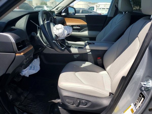 2024 TOYOTA GRAND HIGHLANDER