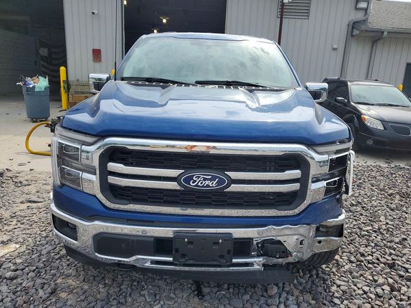 2025 FORD F150 Lariat