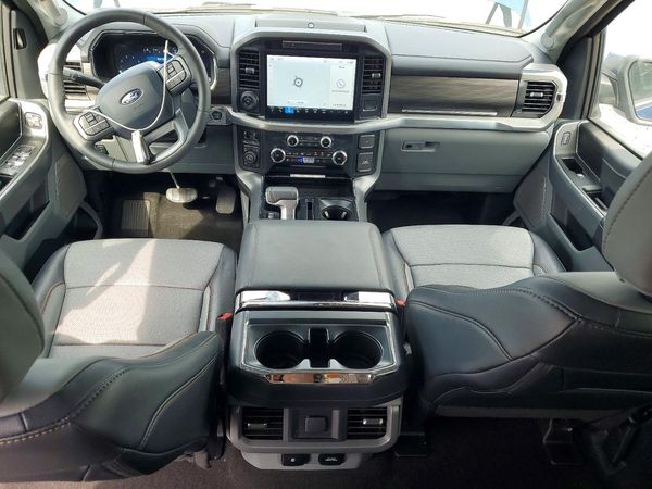 2025 FORD F150 Lariat