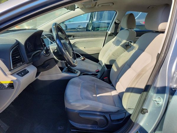 2017 HYUNDAI ELANTRA