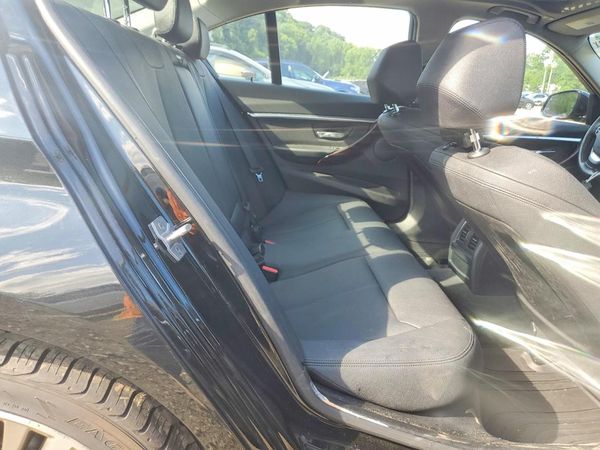 2017 BMW 320