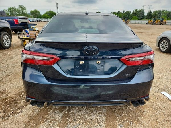 2021 TOYOTA CAMRY
