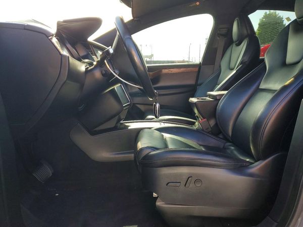 2020 TESLA MODEL X