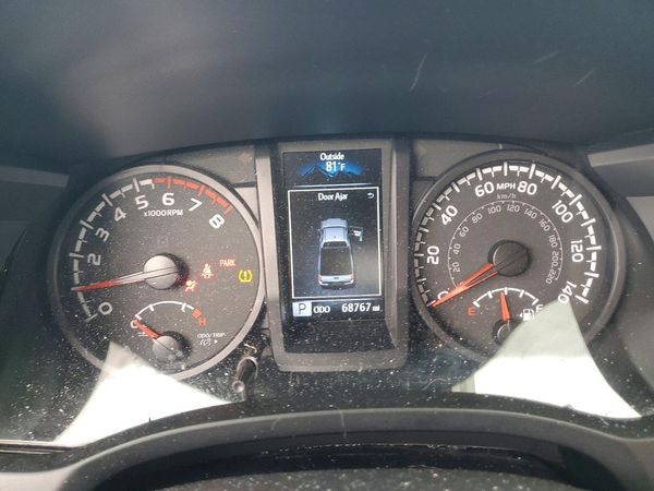 2022 TOYOTA TACOMA SR5