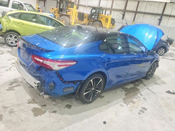 2020 TOYOTA CAMRY XSE