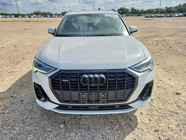2022 AUDI Q3