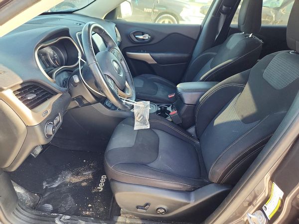 2017 JEEP CHEROKEE LATITUDE FWD