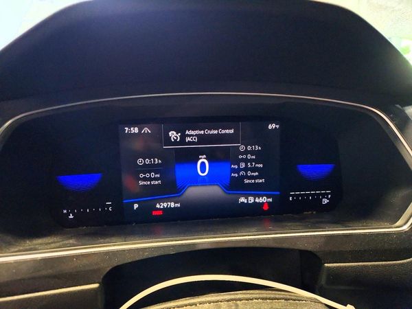2022 VOLKSWAGEN TIGUAN 4Motion SE