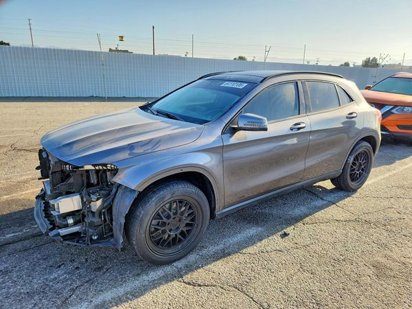 2018 MERCEDES-BENZ GLA GLA250