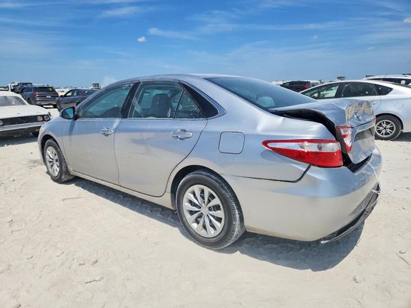 2015 TOYOTA CAMRY