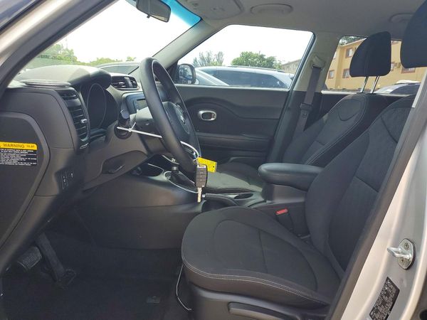 2019 KIA SOUL Base