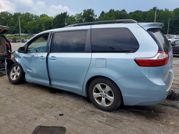 2016 TOYOTA SIENNA