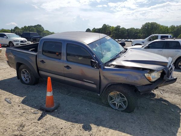 2013 TOYOTA TACOMA Delux