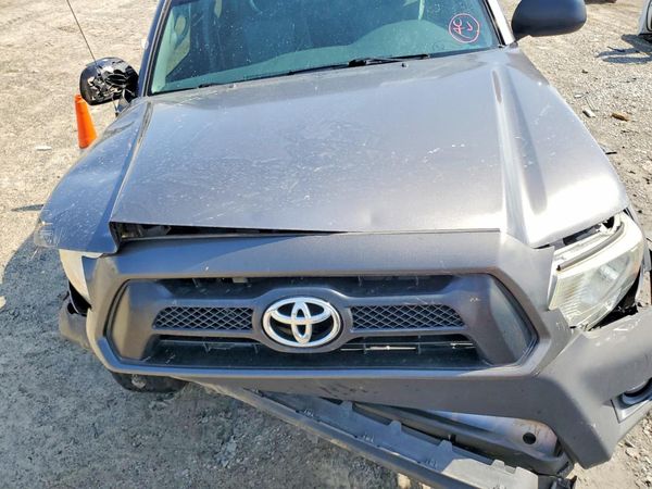 2013 TOYOTA TACOMA Delux