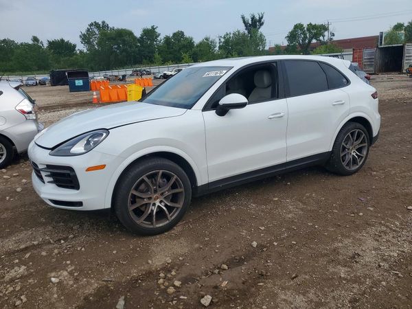 2020 PORSCHE CAYENNE