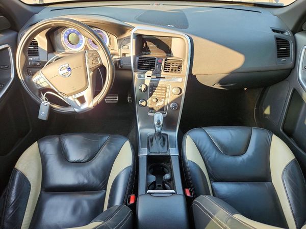 2013 VOLVO XC60
