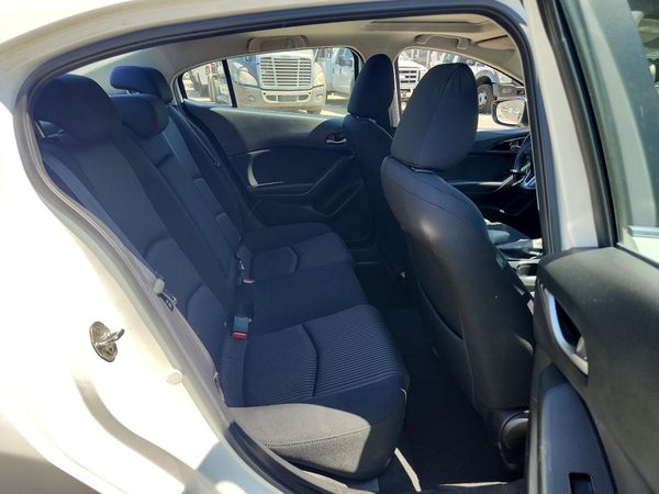 2016 MAZDA 3 Touring/GS