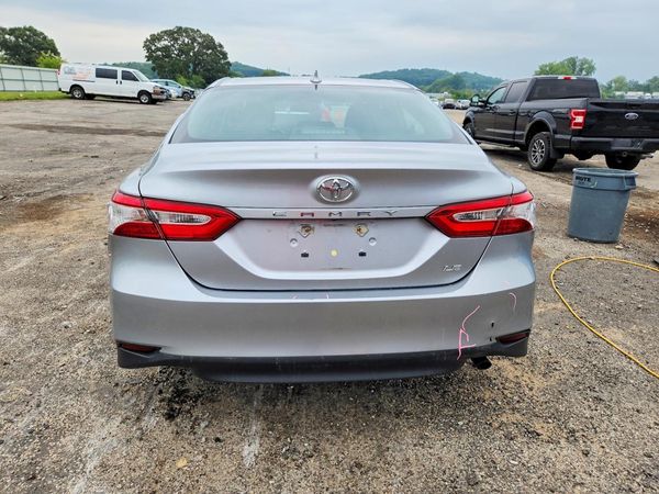 2019 TOYOTA CAMRY