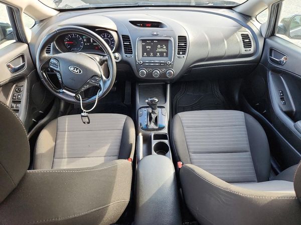 2017 KIA FORTE LX Popular, S