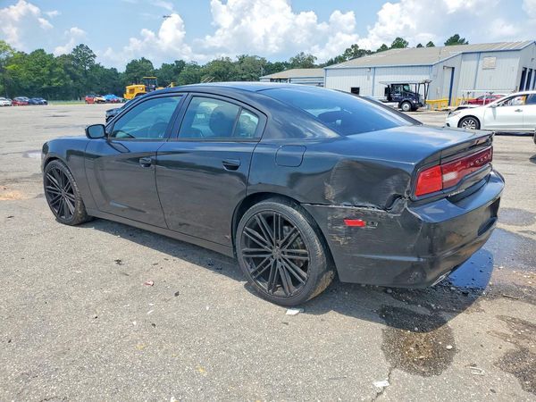2013 DODGE CHARGER SE RWD