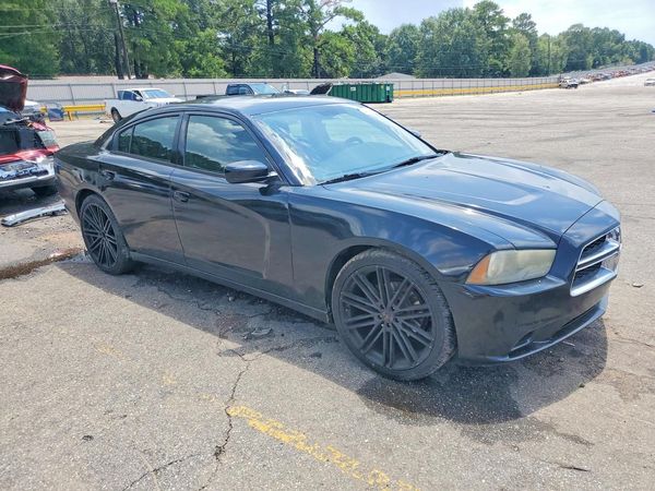 2013 DODGE CHARGER SE RWD