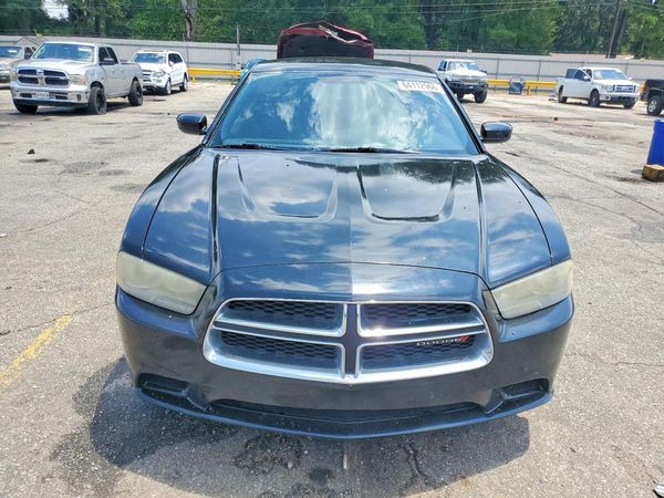 2013 DODGE CHARGER SE RWD