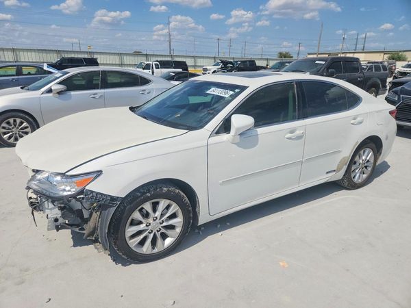 2013 LEXUS ES 300h
